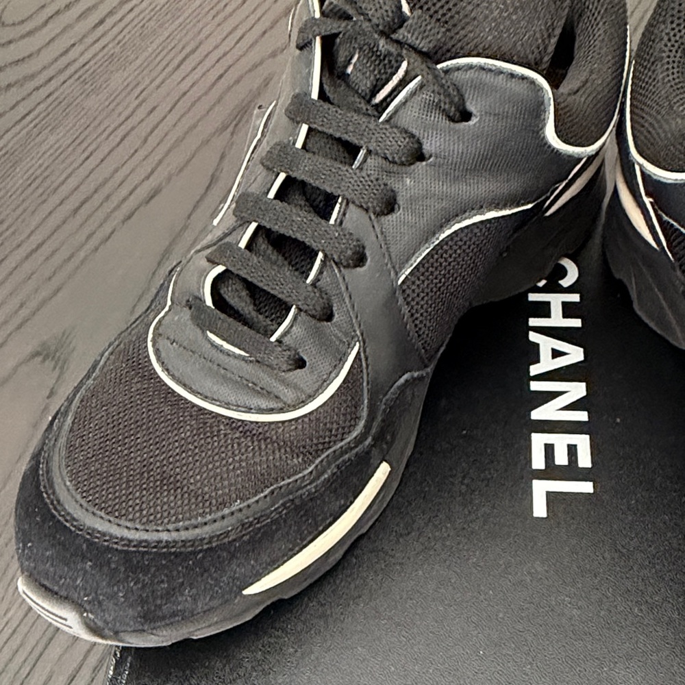 CHANEL sneakers - Picture 9 of 10
